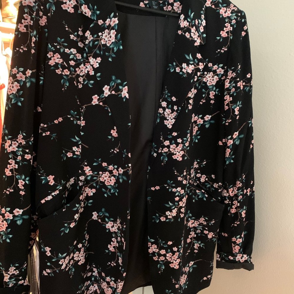 Statement Floral Blazer